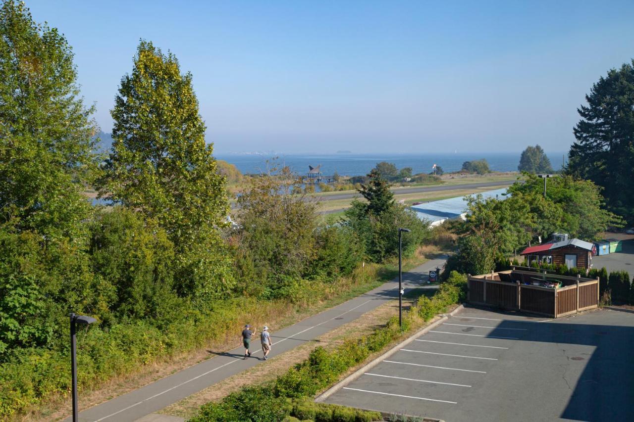 Bayview Hotel Courtenay Exterior photo